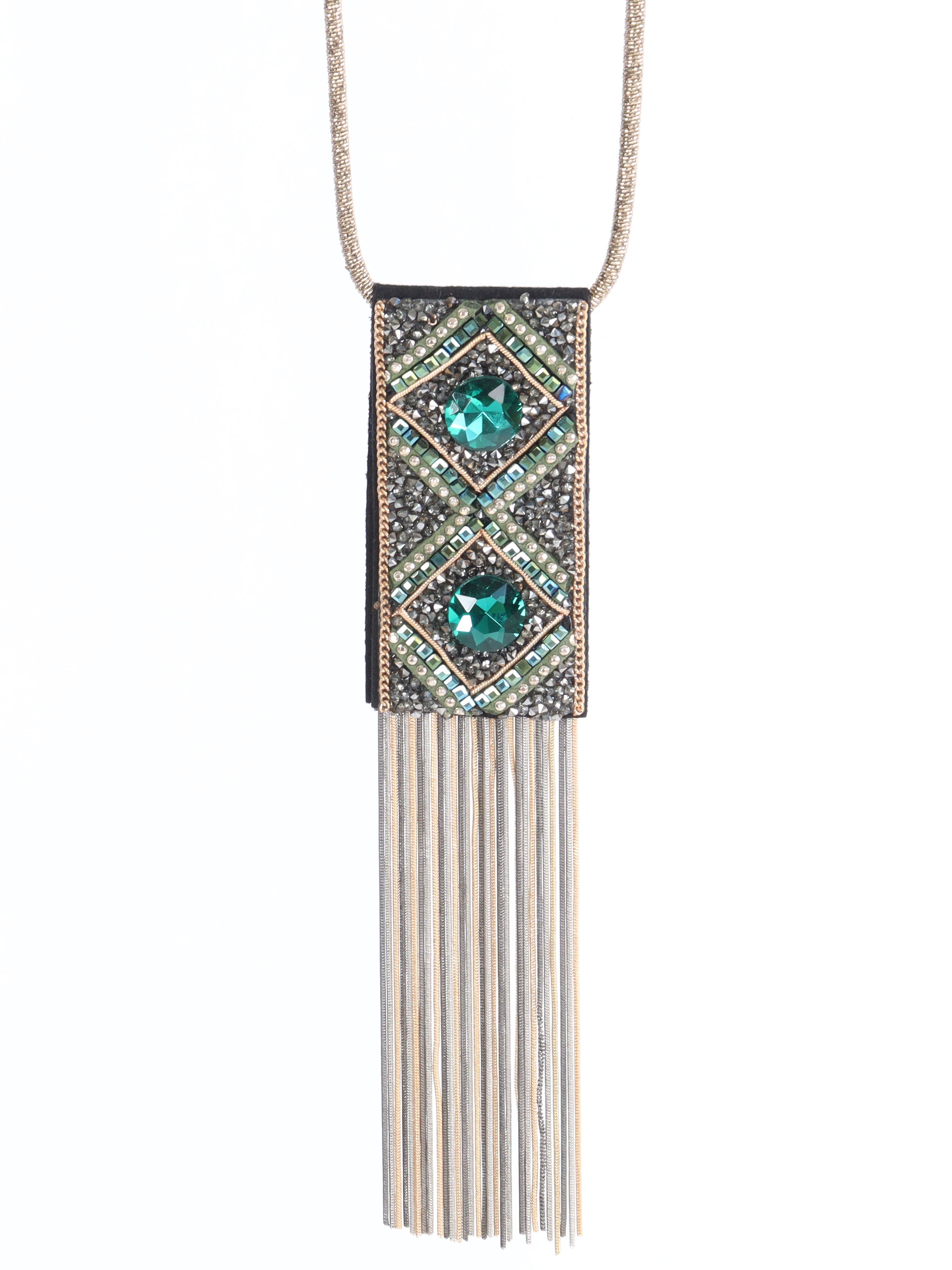 Dine - Guld halskæde med grønne sten og frynser